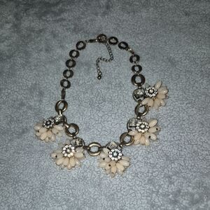 Elegant Cream Floral Necklace